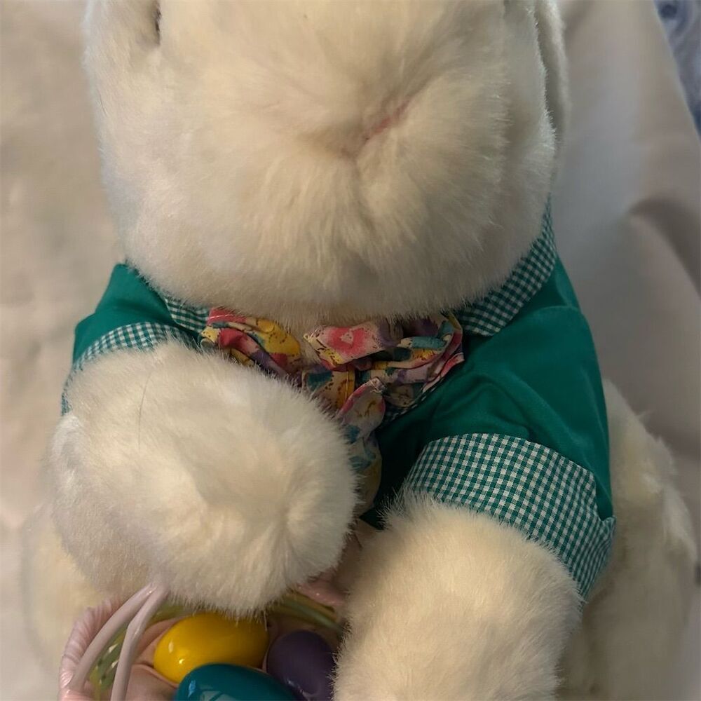 Vintage Peter Cottontail Plush Easter Bunny Rabbit 1995 6-14" White Toy Girls
